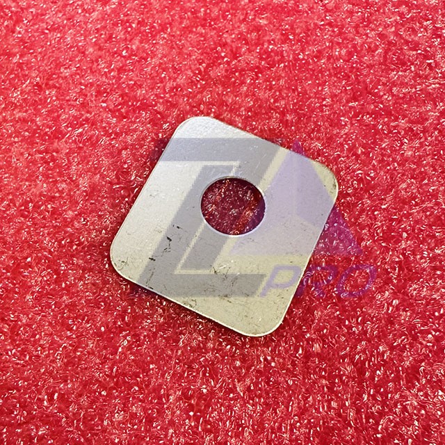 Фиксирующая пластина 26x23mm S=0.5mm DEE2191072 Kone