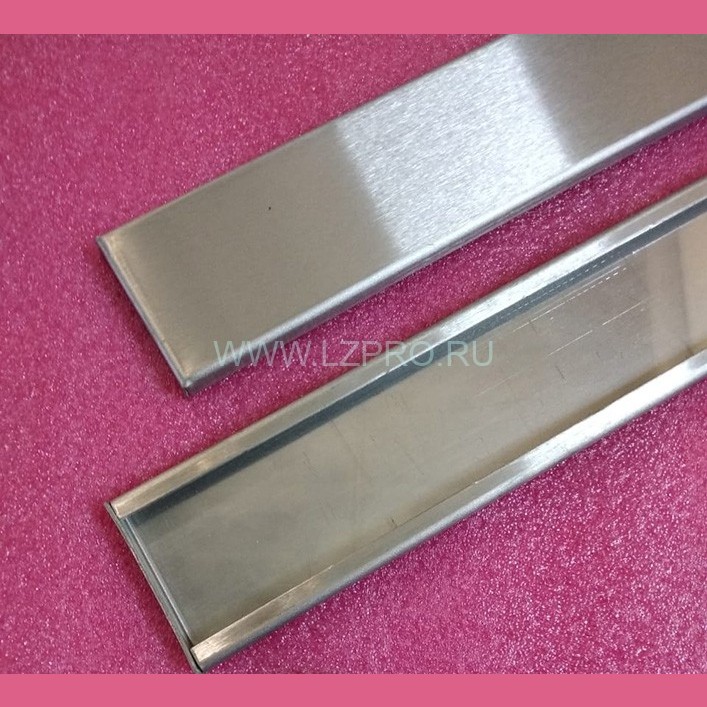 Плинтус кабины L-1088 мм нерж.сталь шлиф. ZAA402DV