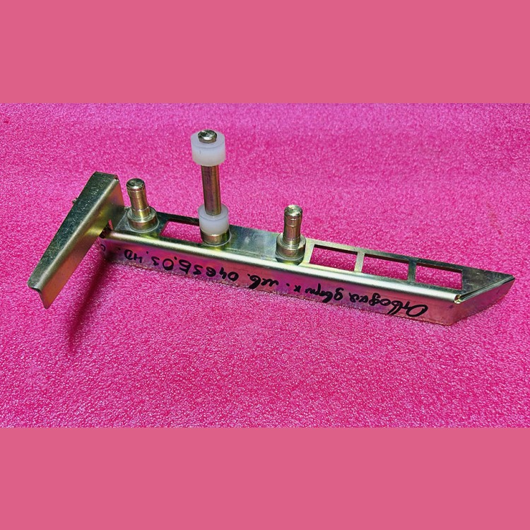 Отводка левая 0463Б.03.40.050 МЛЗ