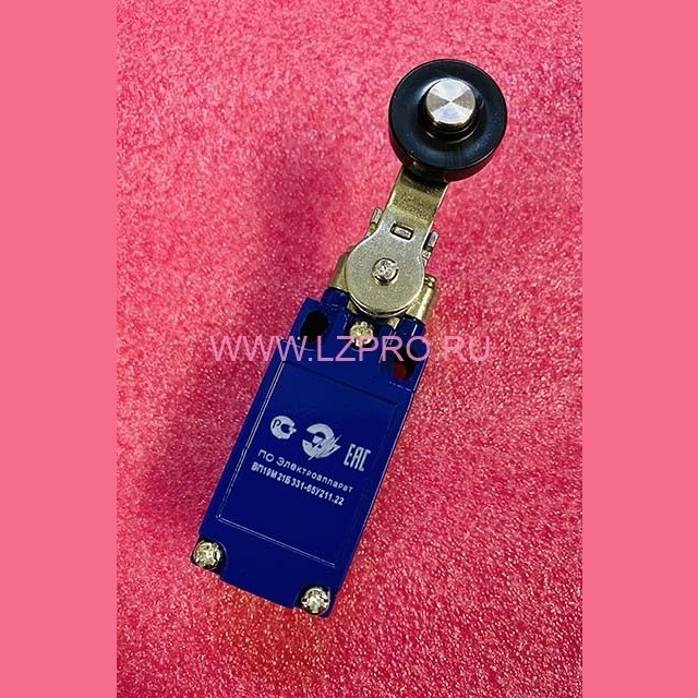 Выключатель путевой (рычаг с пластиковым роликом d-22мм) ВП19М-21Б-331-65У2.11.22