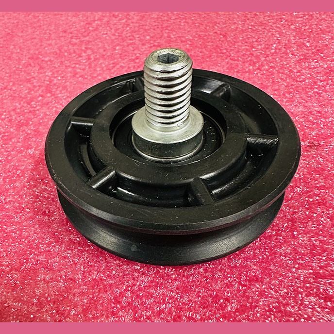 Ролик D-70мм с осью М12 366В.06.06.120 КМЗ