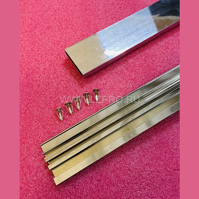 Плинтус кабины лифта L-790 BROSSE(BRUCH) FAA459E999 CB 790 Otis