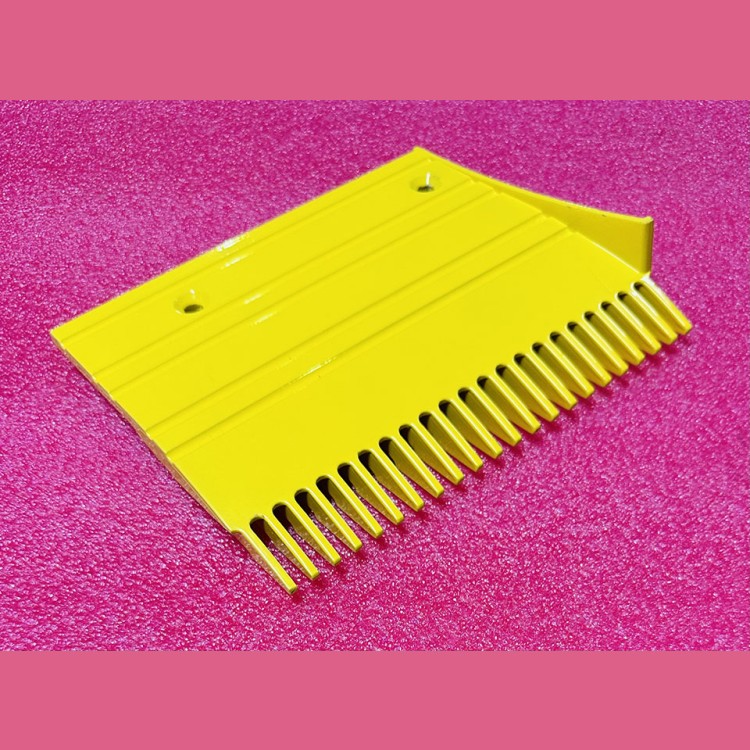 Гребенка эскалатора NextStep желтая правая GAA453CV1 Otis