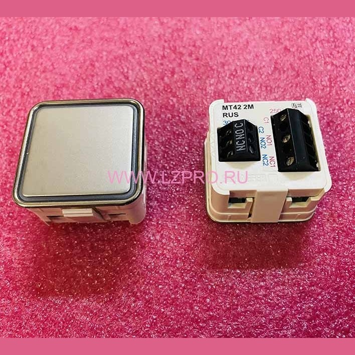 Модуль кнопочный "без символов"  без подсветки MT42 2M RUS Schaefer ЩЛЗ