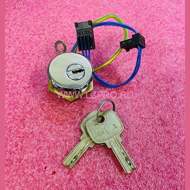 Ключевина COP (хромированная, в комплекте с 2 ключами SH3) FAA431E2