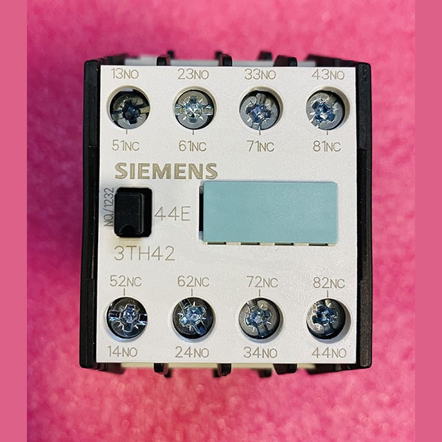 Контактор вспомогательный 110V 44E 4NO+4NC 3TH42 44-0AF0 Siemens