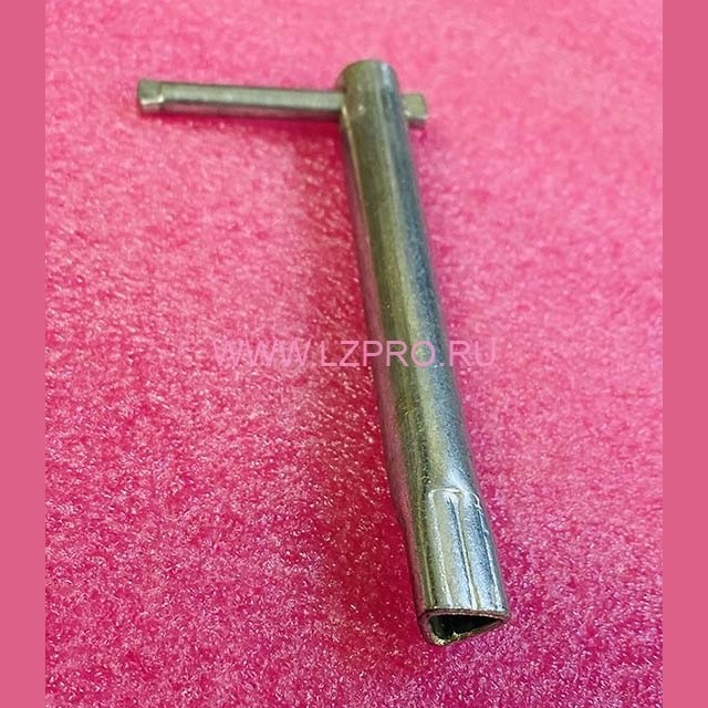 Ключ портальный треугольник универсальный 0463Б.26.00.010 МЛЗ