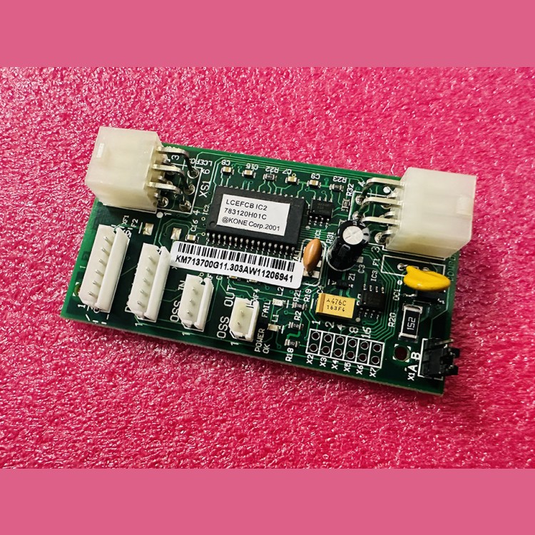 Плата подключения кодов шахты LCEFCB IC2 KM713700G11 Kone