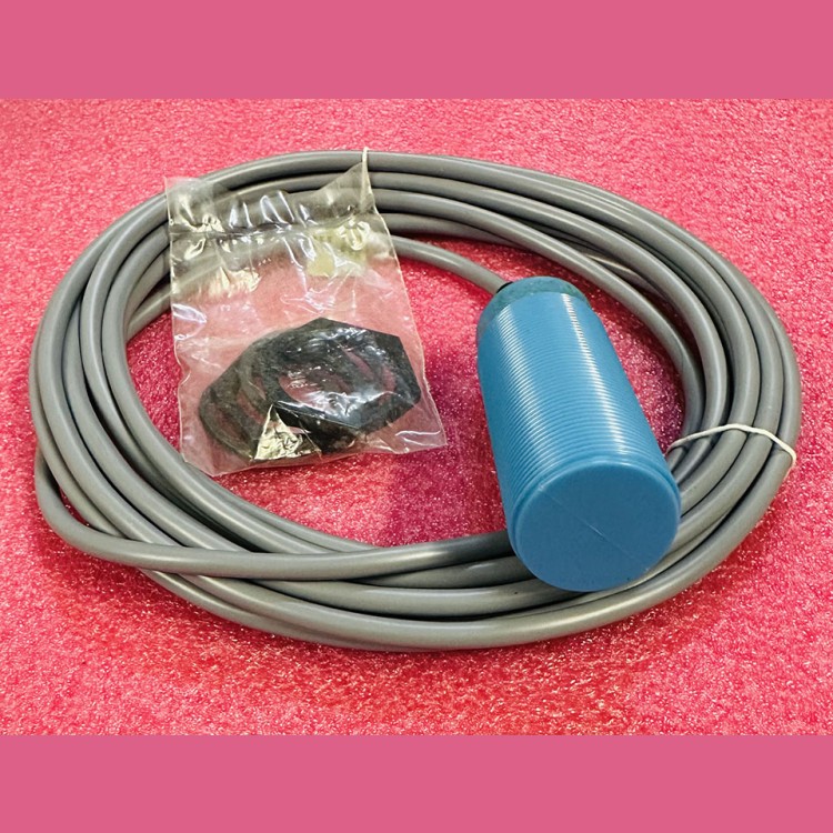 Индуктивный датчик приближения INGT 303605 SCHÖNBUCH SENSOR