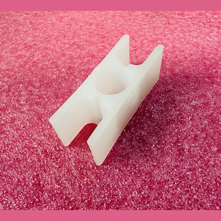 Башмак двери скользящий с пазом Compact DGH.CSPG00000 Fermator