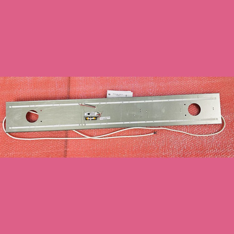 Светильник светодиодный СП-81.1.2 (1190х180х70мм) с аварийным режимом Wellmaks ЩЛЗ