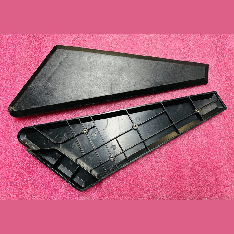 Отбойник (накладка) боковой левый траволатора GAA384KG1 Otis