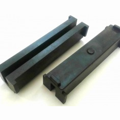 Вкладыш универсальный 150x29х30 Т-9 для лифта KONE, Wittur, Klemman, Sodimas Wellmax, Orona, ЕЛМ, ЩЛЗ