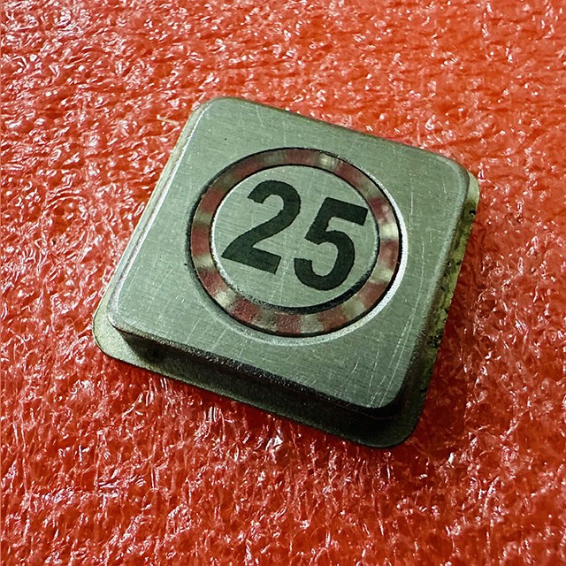 Толкатель квадратный 25 кнопочного модуля ВКЛ13А-7