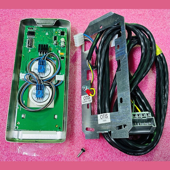 Вызывной пост (две кнопки с двойной красной/белой подсветкой, встроенная плата HBBA DAA26800AN1) ZAA23600AV6 Otis