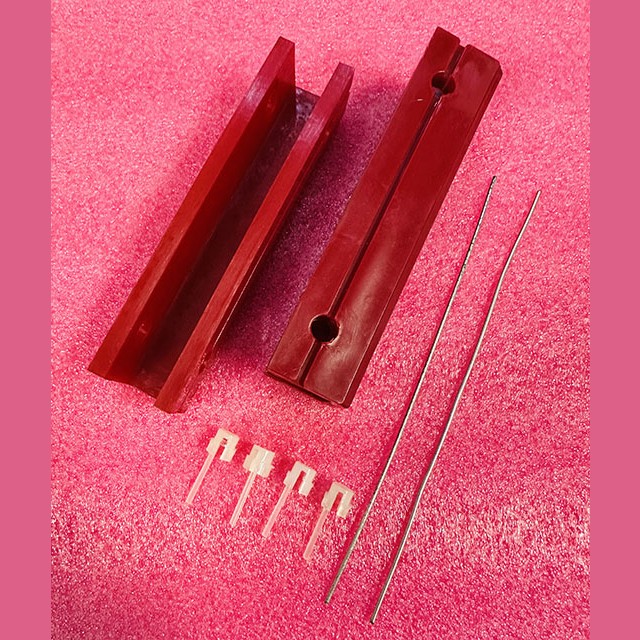 Вкладыш башмака противовеса с пинами и с проволокой 16мм L=140мм KM85119G16 Kone