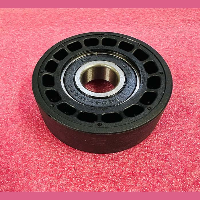 Ролик D-75мм ступени/цепи эскалатора DEE4008754 Kone