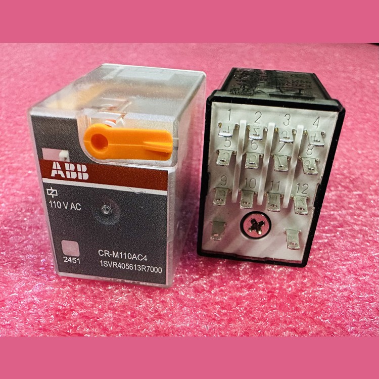 Реле промежуточное 110VAC 1SVR405613R7000 CR-M110AC4 ABB